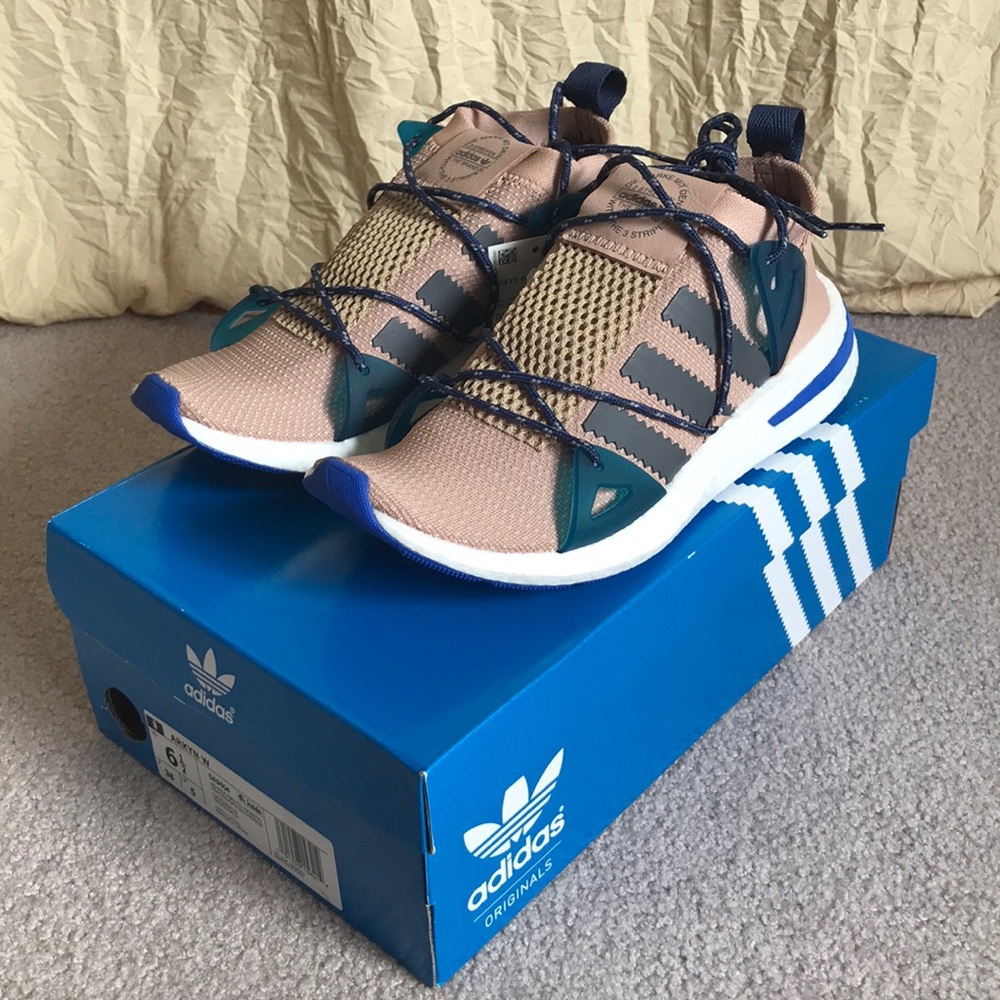Adidas Arkyn Womens in Ash Pearl/Grey  Size: 6 1/2